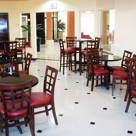 Robinson Inn And Suites Экстерьер фото