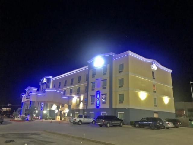 Robinson Inn And Suites Экстерьер фото