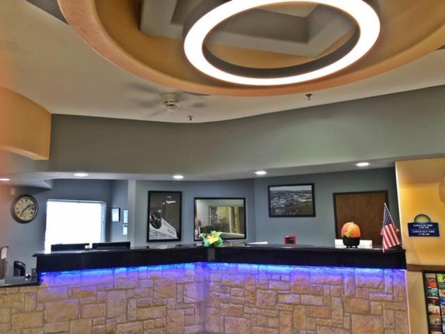Robinson Inn And Suites Экстерьер фото